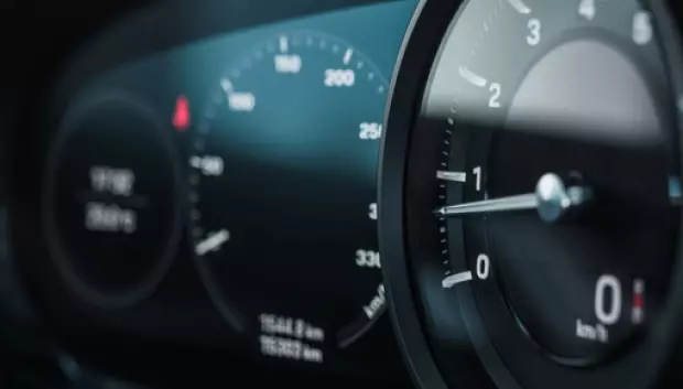 Esta reacción tiene lugar con el motor a más de 2.000 revoluciones