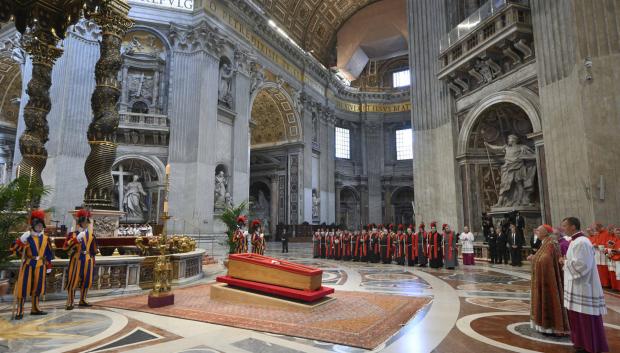 Señal en directo del interior de la Basílica de San Pedro
