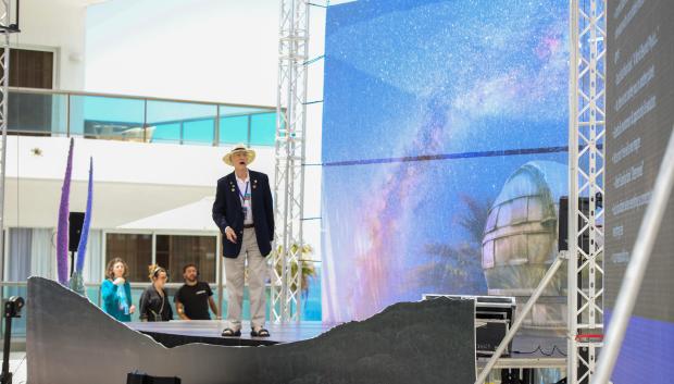 El astrofísico y premio Nobel, John Mather, abre el ciclo de conferencias de este viernes en el Festival Starmus, en una jornada en la que también participarán expertos en biología, física o ciber seguridad