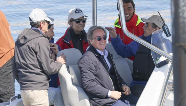 The Emeritus King Juan Carlos I enjoys a new day of regattas with his daughter Princess Elena in Sanxenxo on Sunday 27th April 2025.