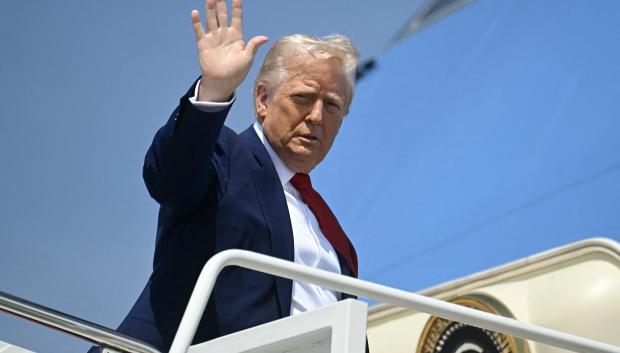 Trump anunció también un acuerdo con los fabricantes de automóviles establecidos en el país