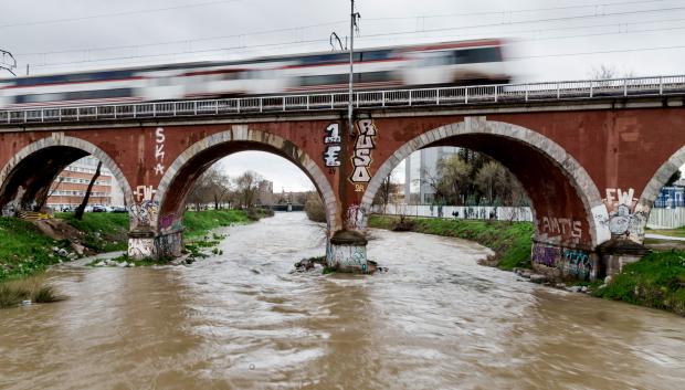 El río Manzanares a su paso por el puente de los Franceses, a 21 de marzo de 2025