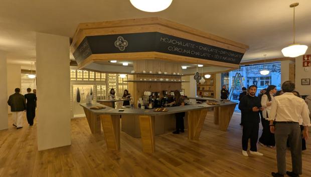 Interior de la tienda más antigua de Zara, ubicada en La Coruña, tras su reforma