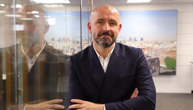 El diputado del PP, Jaime de los Santos, durante su entrevista con El Debate