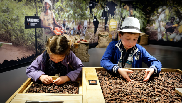 Taller de cacao para niños en la Maison Callier.