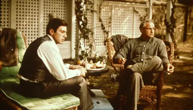 Al Pacino y Marlon Brando en El padrino