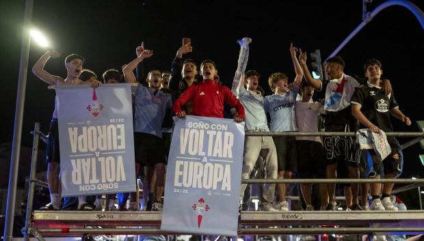 Los jugadores del Celta celebran su pase a Europa League