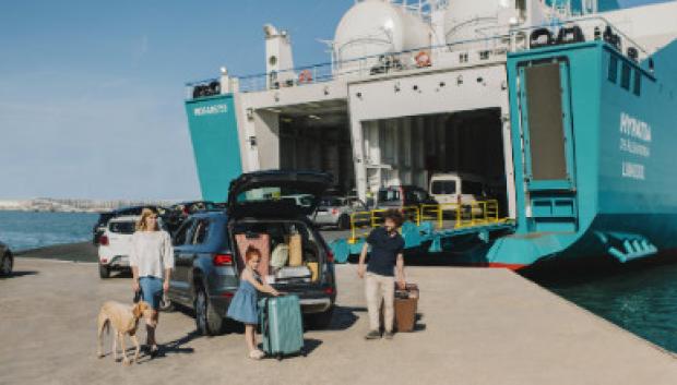 Cada vez más turistas cruzan a las Islas Baleares con su coche