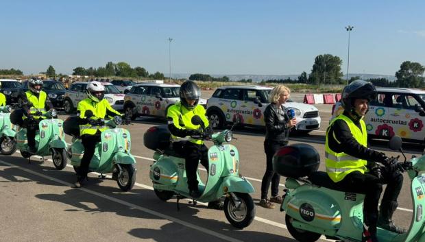 Los cursos se imparten ya con motos y coches