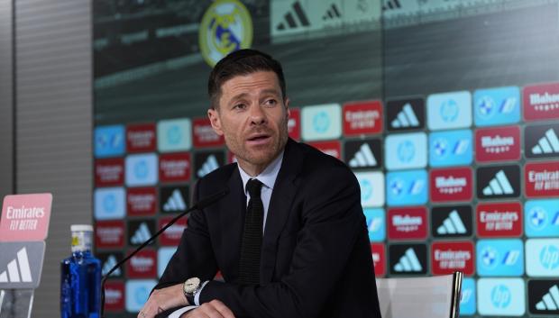 Xabi Alonso en su primera rueda de prensa como entrenador del Real Madrid