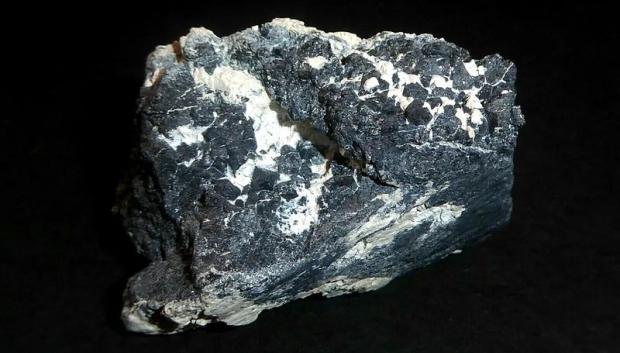 China controla el mineral de magnetita en el mundo, clave para los imanes permanentes