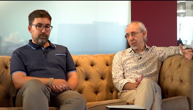 Los historiadores Ricardo Mateos y Jonatán Iglesias