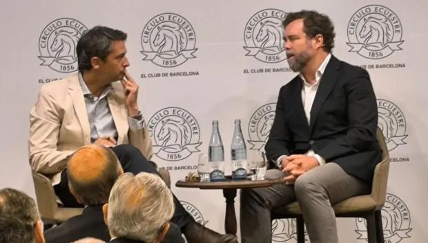 Iñaki Ellakuría conversa con Espinosa de los Monteros