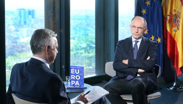 Jenaro Castro y Enrico Letta, en un momento de la entrevista