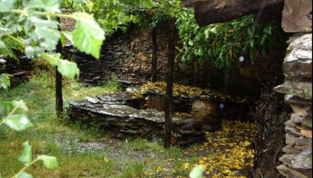 Pozo de pizarra en La Vereda