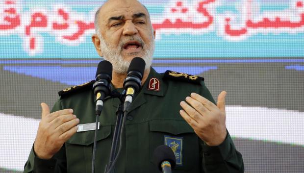 Fotografía de archivo del 18 de noviembre de 2023 del comandante en jefe de la Guardia Revolucionaria Islámica (IRGC) de Irán, el general Hossein Salami, hablando en la plaza Enghelab de Teherán (Irán). Salamí, y otros altos cargos iraníes murieron este viernes en los ataques de Israel contra el país persa, informó la agencia estatal IRNA. EFE/ EPA/Abedin Taherkenareh ARCHIVO