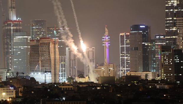 Misiles balísticos caen sobre Tel Aviv
