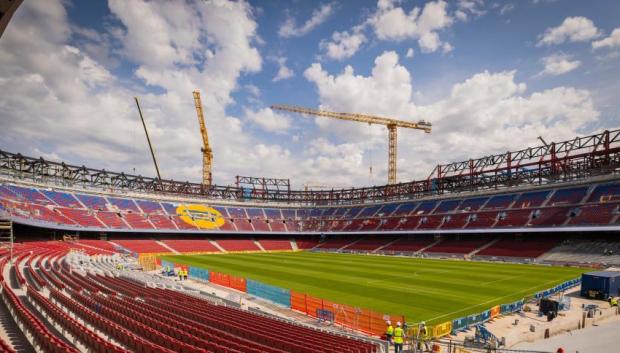 El césped que se instaló en el Camp Nou durante las obras