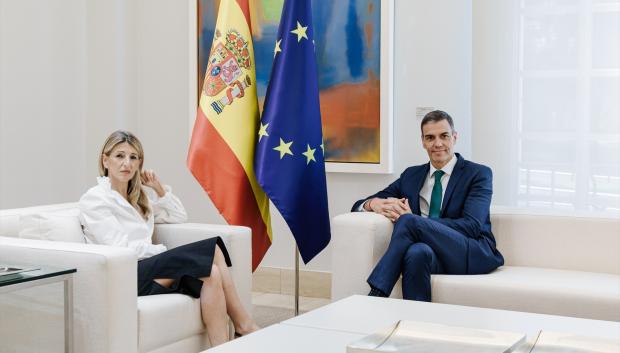 Yolanda Díaz y Pedro Sánchez reunidos en Moncloa.
