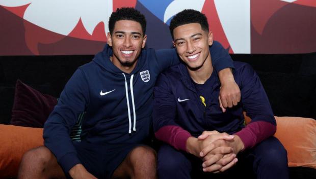 Jobe Bellingham de 19 años y Jude Bellingham de 22