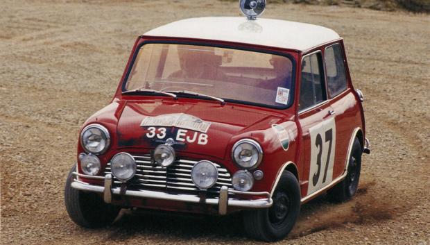 Paddy Hopkirk ganó el Rally de Monte Carlo Rally de 1964