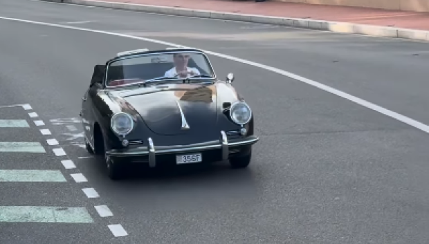 Un Porsche 356 Speedster, también en torno al medio millón de euros en subasta