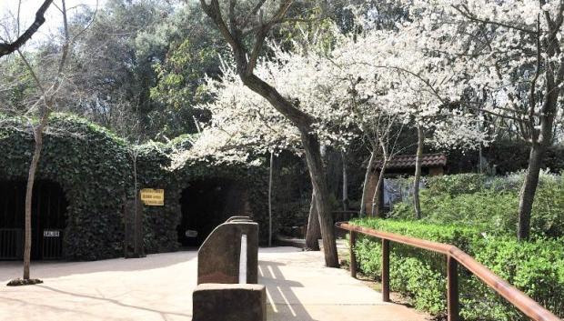 Acceso a las cuevas.