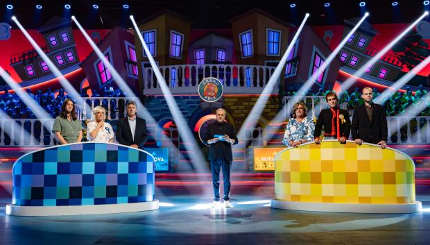 Los equipos de Celanova (Ourense) y Huelma (Jaén) durante el Diccionario