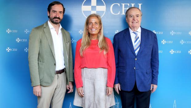 Rocío Albert López-Ibor y Arturo de la Heras en los Cursos de Verano CEU