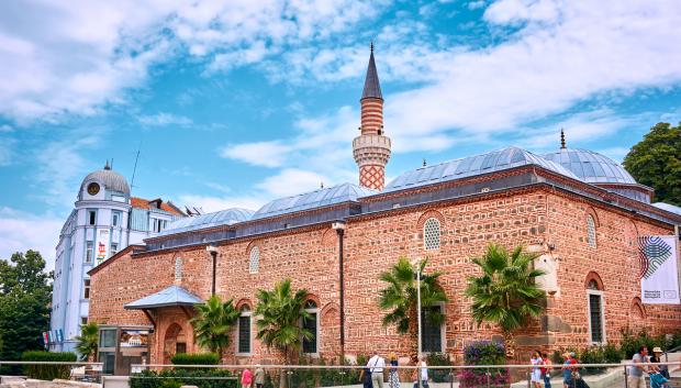 Mezquita Djumaya, de las más antiguas y más bellas de Bulgaria.
