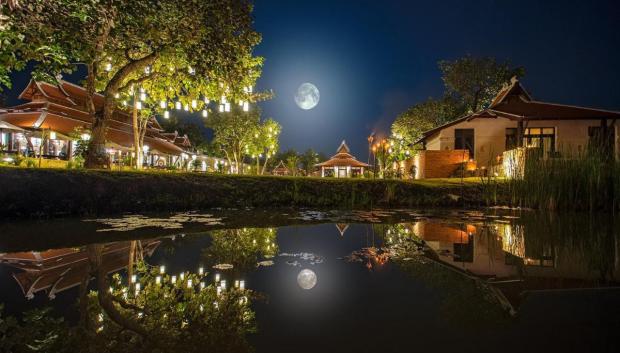 Espectacular Luna llena vista desde el resort.