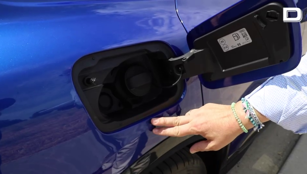 El carburante puede estropear la carrocería del coche