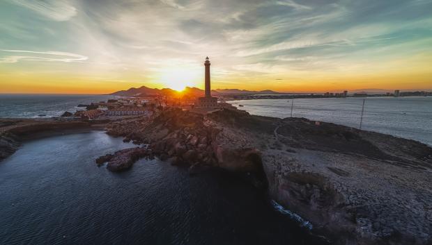 Anochecer en el faro de Cabo de Palos