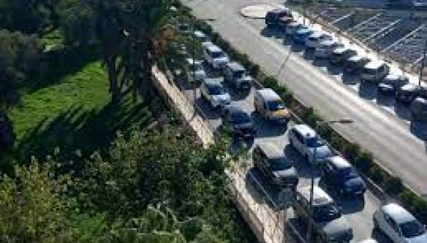 Ibiza trata de evitar los colapsos de tráfico habituales en verano