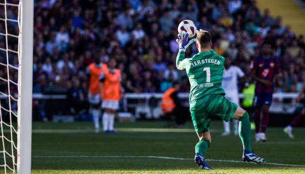 Ter Stegen con el dorsal 1 en la portería del Barça