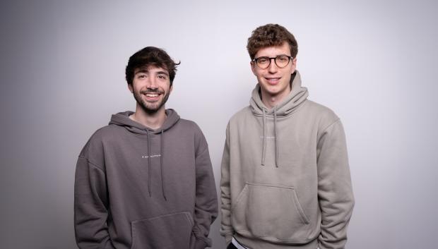 Albert Beltran y Carlos Fontclara son los emprendedores que han creado Balance Phone