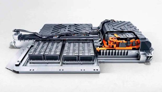 En la ecuación del coche eléctrico sigue fallando lo más básico: la batería