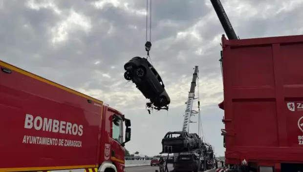 Para introducir el vehículo es necesaria una grúa