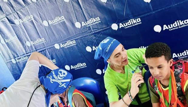 Revisión auditiva de los niños saharauis