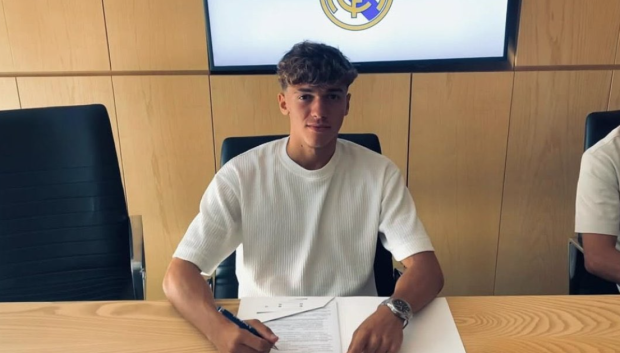 Thiago Pitarch, tras firmar su renovación con el Real Madrid