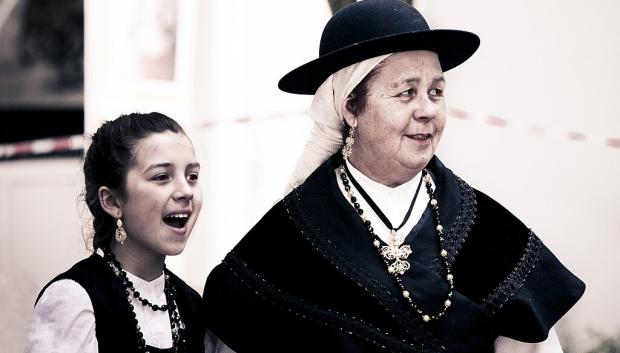 Traje tradicional gallego de las mujeres