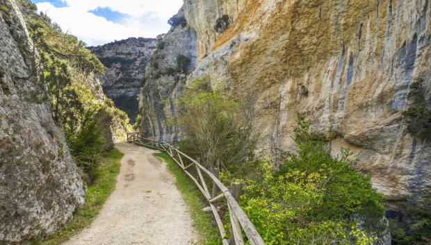 Sendero del Parque Natural de los Montes Obarenes-San Zadornil.