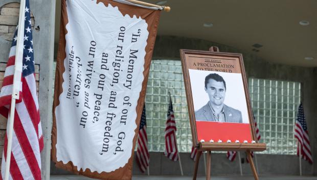 Charlie Kirk, originario de Arlington Heights (Chicago), fue el fundador de Turning Point USA