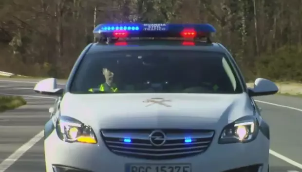 Conductor y acompañante cambiaron de puesto tras darles el alto
