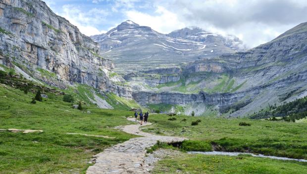 Senderismo en el Valle de Ordesa.