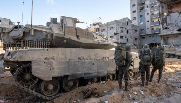 Tanques israelíes en Ciudad de Gaza