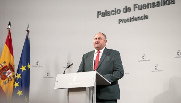 El consejero de Agricultura, Ganadería y Desarrollo Rural, Julián Martínez Lizán