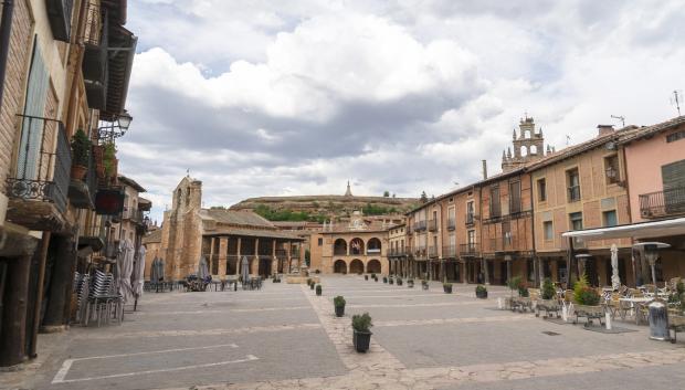 Plaza Mayor de Ayllón.