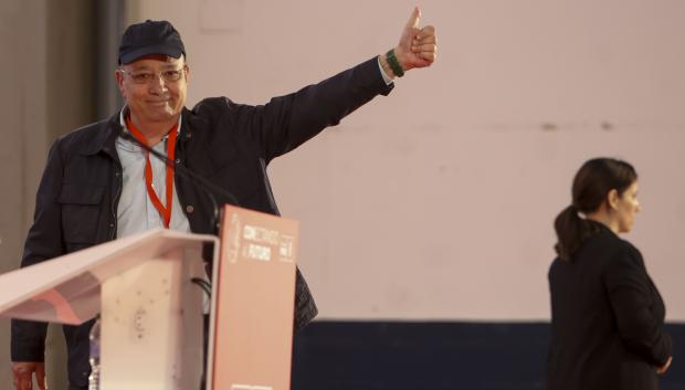 Fernández Vara en un acto tras la operación