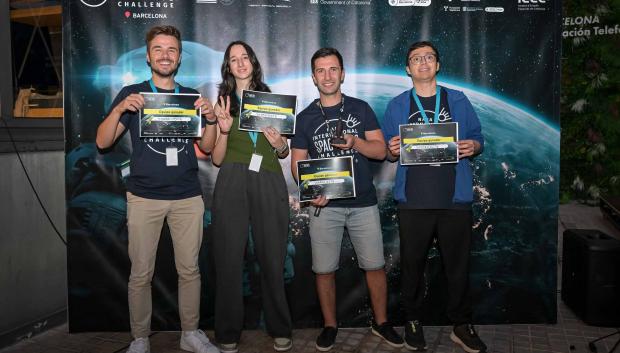 Sharkitects, el equipo ganador del NASA Space Apps Challenge 2025 en 42 Barcelona.